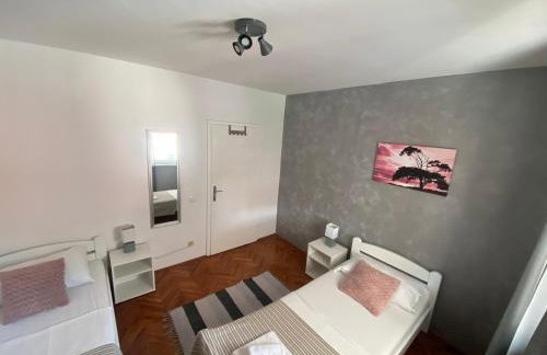 Family Beach Apartments - Photo 57