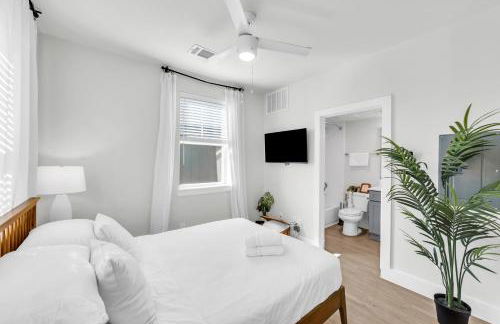 RG 2-1 DT Dallas l FIFA WORLD CUP READY l 5 Min from Love Field - Foto 10