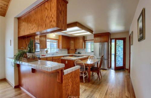 Beautiful Pet-Friendly Spacious Lodge near Yosemite & Lakes 12 Beds 6 BR up to 16 people - Foto 11