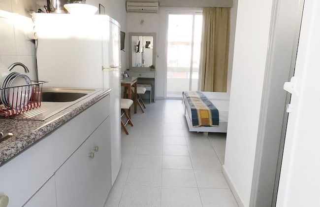 Lefteris Insta-worthy Studio With Balcony - Foto 8