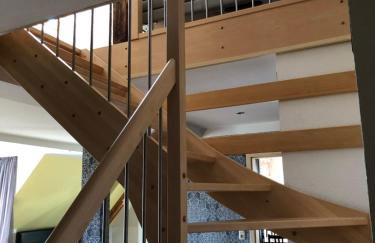 Maisonette Wohnung mit Blick über die Stadt - Foto 9