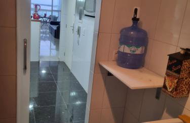 Apartamento Frente para o Mar - Varandão com Blindex - Vista para o Mar - 1 Suite e mais 2 Quartos-Ar Condicionado - 2 Vagas - BEIRA MAR - 70 metros da Praia ,TVS SMART GERAL -WI-FI -DISNEY PLUS- PORT 24 HORAS-KIT PRAIA-ROUPA DE CAMA 2 XCASAIS - Foto 34