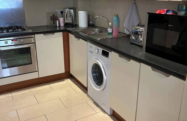 Modern Apt 3 Bedrooms Near Dundrum - Photo 10