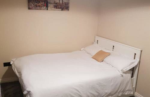 Luxurious 2 Bedroom House With Garden And Free Parking - Foto 33