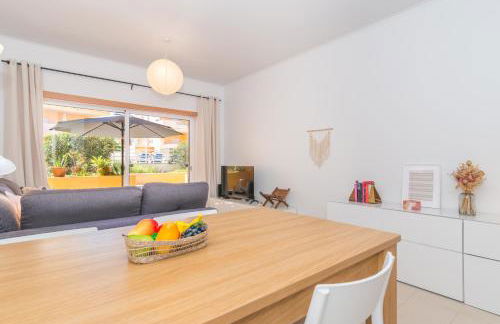 Casa Nobre 2BDR - 4 mins walk Train Station - Pool - Patio - Quiet - Foto 11