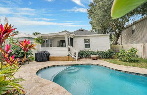 Charming Cottage w Pool, Walkable to Downtown - Foto 13