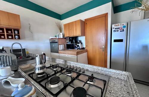 Seb's Flat - Home of the Sun & Colors, Free Wi-Fi , AC, SmartTV - Foto 13