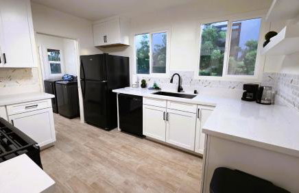 Renovated Three Bedroom Near Cedars Sinai and Beverly Hills With Parking - Foto 19