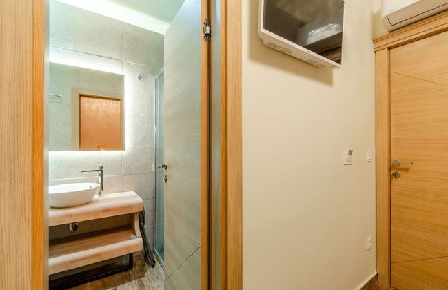 Beachfront Villa Gabriela with Pool - Foto 38