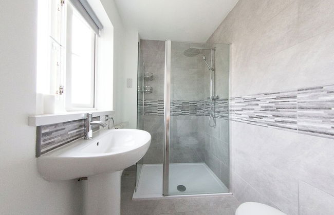 5 Bed Detached House - Sleeps 14 - Photo 38