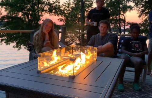 Panoramic Sunset View Waterfront Firepit - Foto 8