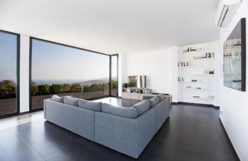 ICONIC VILLA LANZAROTE - Photo 11