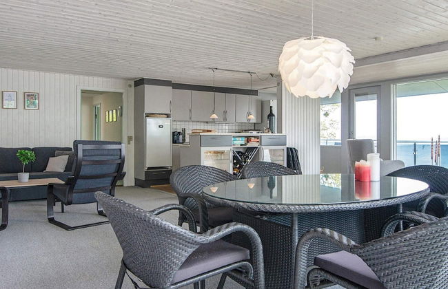 6 Person Holiday Home in Bjert - Foto 16