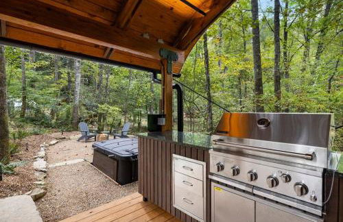 Luxury Airstream w hot tub, king bed, & grill - Foto 7