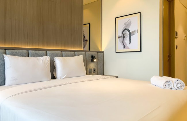 Warm And Modern Look Studio Room At Gold Coast Apartment - Foto 1