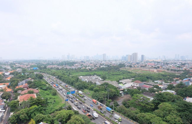 Big Size with City View @ 3BR Lexington Apartment - Photo 25