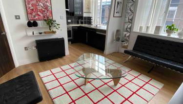 Entire Industrial Style Apartment With Free Parking & Wifi - Foto 2