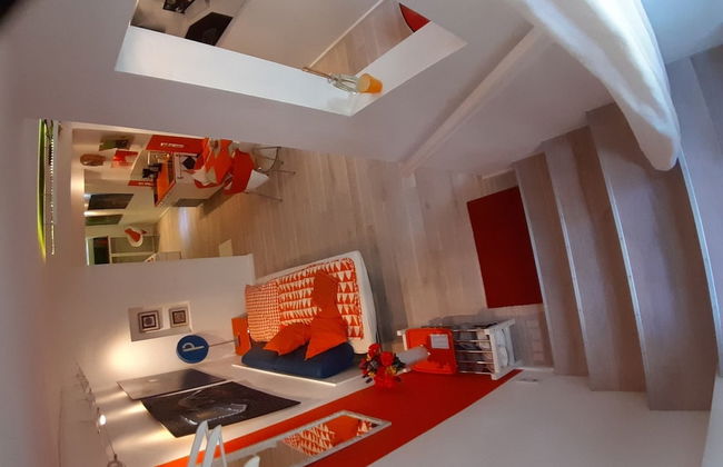 Contemporary Apartment in Kreuzberg, Berlin - Photo 12