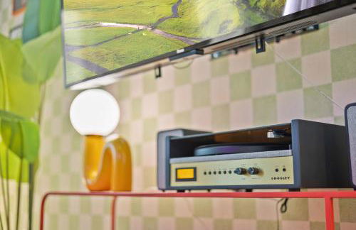 Stay & Play Indy- Indoor Fun - 5 Min to Downtown - Sleeps 10 - Arcade fun - Foto 44