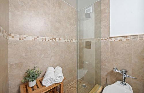 Beach Front 2 Bed Condo - Pool & Tiki Bar - Foto 22