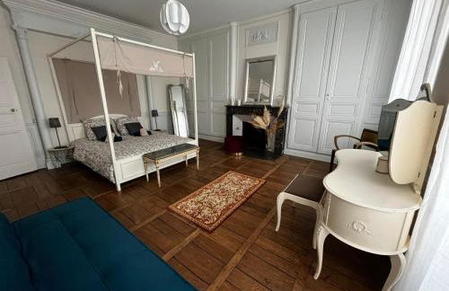 La Villa Louana 1 Appartement 160m2 sobriété,élégance en cœur de ville - Foto 13