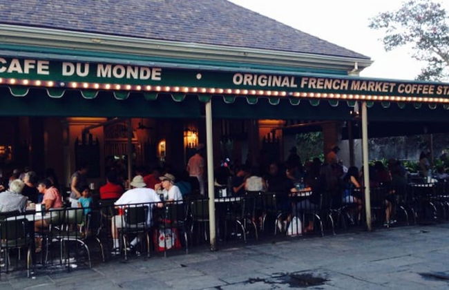 2BD Spacious condo Steps from ST Charles - Foto 23