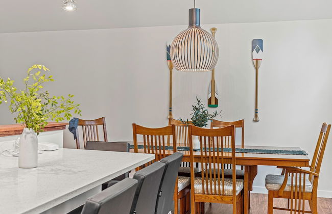 Happy Trails Chalet by Avantstay Sauna Deck Private Community Beach Access - Photo 18