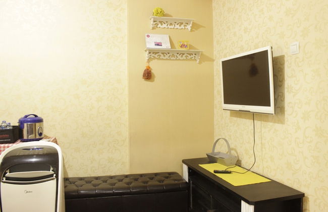 Stylish 1BR with Extra Room Gateway Ahmad Yani Cicadas Apartment - Photo 12