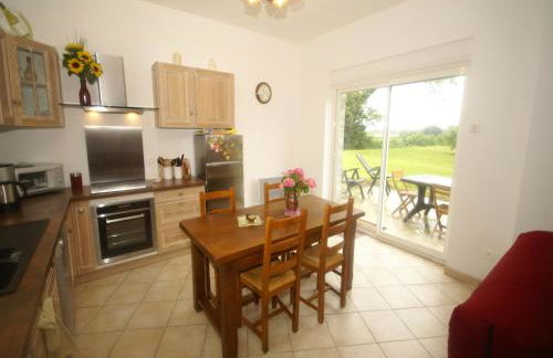 Modern holiday home in Crux-La-Ville with terrace - Foto 60