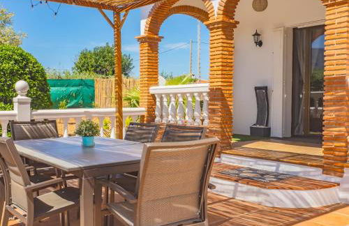 Villa Blanca Málaga - Private Villa - Heated Pool - Photo 49