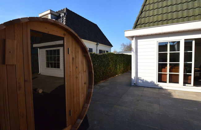 Lovely Holiday Home in Kaatsheuvel With Bubble Bath - Photo 51