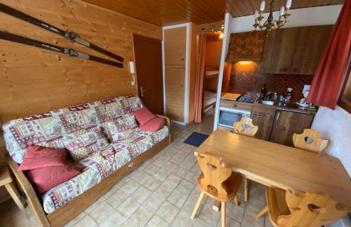 Studio 18m² proche pistes, balcon, parking - FR-1-692-54 - Foto 3