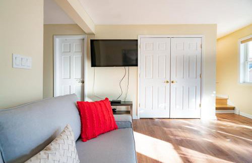 Lovely 3BR Homewith free parking-WALK to WP Gate - Foto 6