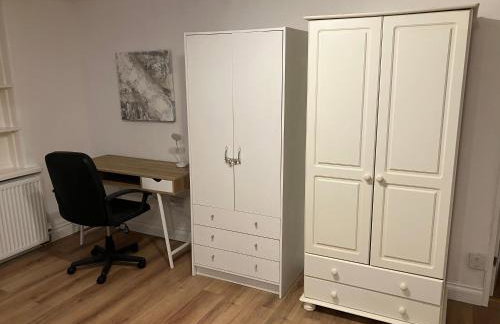 Lovely cottage in Penryn centre with parking - Photo 28