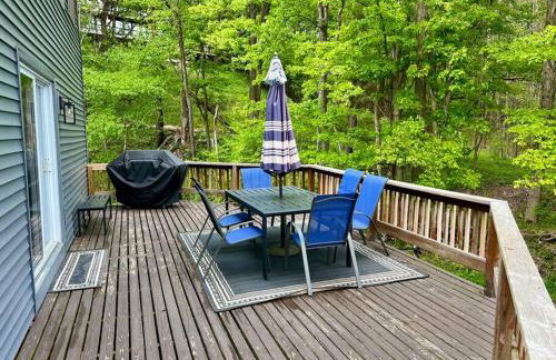 SKI Bike, Hike & Golf Townhouse w/ Hot tub - Foto 8