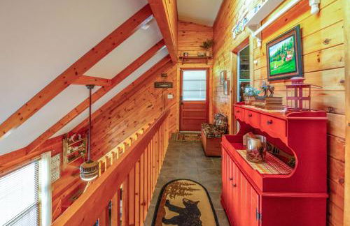 Hot Tub, Fire Pit and Lake Access! Almond Cabin - Foto 18