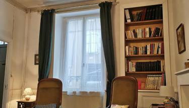 Grande maison de ville avec jardin Valence en Poitou pour 8 à 14 personnes - Foto 5