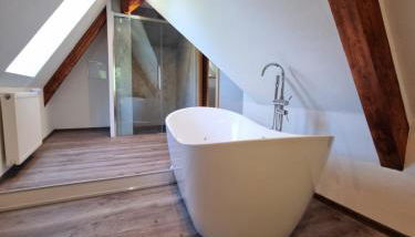 Klimaanlage, 5 Sterne Bahnhoftraum, Appartement "Waldliebe" 133qm, große Terrasse 70qm, QR Code scannen für virtuellen Rundgang, Premium Ausstattung - Foto 1