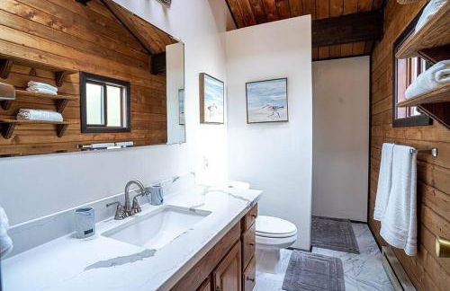 Oceanfront Retreat, Mount Rainier, King bed, Games - Foto 36