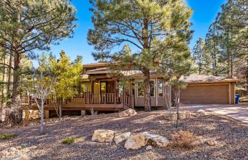 Sensational Burning Tree 4 bed 3 bath Retreat in the Country Club - Photo 7