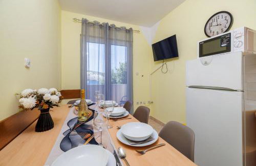 Apartments By the sea in Lopar - Photo 48