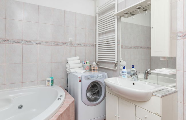 Spacious & Clean Condo near Beach - Foto 12