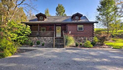 Rustic Dundee Log Cabin with Hot Tub and Forest Views! - Foto 2
