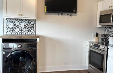 Victorian Queen Getaway Unit C Washerdryer - Foto 4