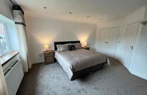 Spacious modern three Bedroom Bungalow ample parking - Foto 17