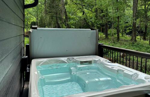 Stunning Cabin with Spa Perfect for Outdoor Sports in Carbondale, Illinois - Foto 14