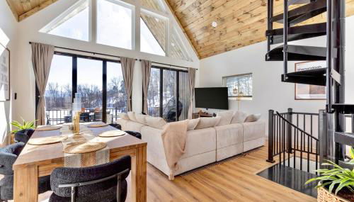 Lake Haus Cabin - Hot Tub, Sauna, Lake View, Wi-Fi - Photo 4