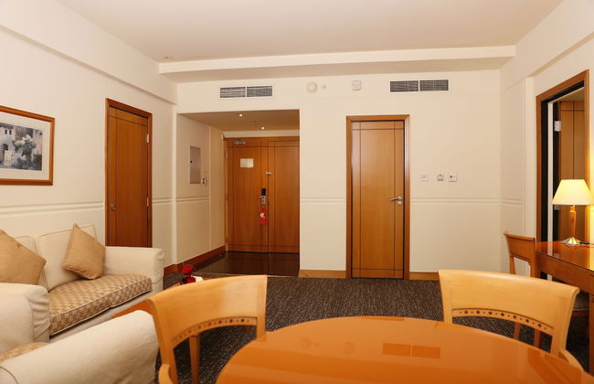 J5 Hotels - Port Saeed - Photo 16