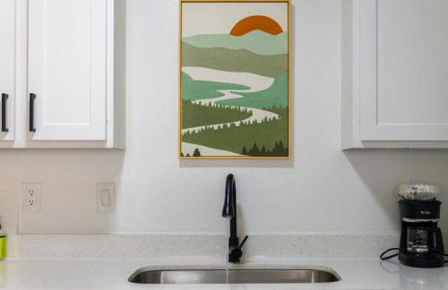 Comfortable 2BR - Pool Near Major Attractions - Foto 25