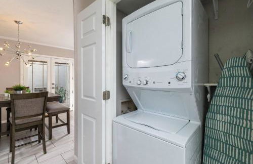 World Cup Group Stay w/ Covered Terrace - Foto 32